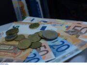 ΟΑΕΔ: Οι δικαιούχοι για το επίδομα 2.400 ευρώ – Τα δικαιολογητικά και η αίτηση