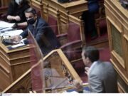 Τιτανομαχία στη Βουλή καθώς σήμερα (18.10.2021) ο Κυριάκος Μητσοτάκης απαντά στην επίκαιρη ερώτηση που κατέθεσε ο Αλέξης Τσίπρας για την πανδημία.