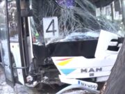 Θεσσαλονίκη: Λεωφορείο συγκρούστηκε με ταξί στην Καλαμαριά