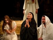 Στην θεατρική παράσταση: Τo δάκρυ της Παναγίας – Ένας ύμνος για την Σμύρνη