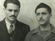 Η υποστολή της ναζιστικής σβάστικας από την Ακρόπολη, από τους Μ. Γλέζο και Λ. Σάντα