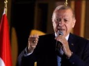 Ερντογάν: «Ο εχθρός κατέστρεψε και έκαψε τη Σμύρνη» φεύγοντας