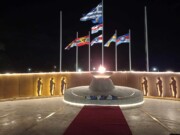 Εγκαινιάστηκε το Μνημείο των «Αθανάτων του Έθνους» με 121.692 ονόματα