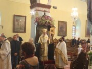 Εν πληθούση Εκκλησία ο Μητροπολίτης Σύρου ιερούργησε  στον Ιερό Ναό Αγίου Χαραλάμπους Αδάμαντος Μήλου