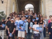 Με τους Μαθητές και τις Μαθήτριες του Καλλιτεχνικού Σχολείου Γέρακα συναντήθηκε ο Μητροπολίτης Σύρου