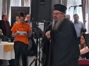 Το παζάρι του Κ.Ε.Δ. “Κανείς Μόνος” επισκέφθηκε ο Μητροπολίτης Λαρίσης