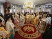 Πολυαρχιερατικό συλλείτουργο στην Ιερά Μονή Παναγίας Δοβρά και τεσσαρακονθήμερο μνημόσυνο του μακαριστού καθηγουμένου Αρχιμ. Παντελεήμονος Κορφιωτάκη