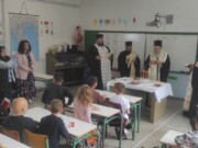 Το Μυστήριο του Ιερού Ευχελαίου τέλεσε σε σχολεία ο Μητροπολίτης Χαλκίδος