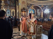 Ο Μητροπολίτης Κρήνης Κύριλλος στον Άγιο Βασίλειο Πειραιώς