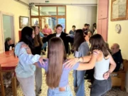 Μαθητές Γυμνασίου από τον Πλάτανο της Λέρου επισκέφτηκαν το Γηροκομείο του νησιού