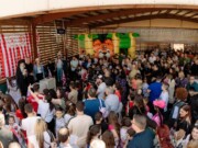 Το αδιαχώρητο στα Εκπαιδευτήρια της Ιεράς Μητροπόλεως Πειραιώς με αφορμή το OPEN DAY που πραγματοποιήθηκε
