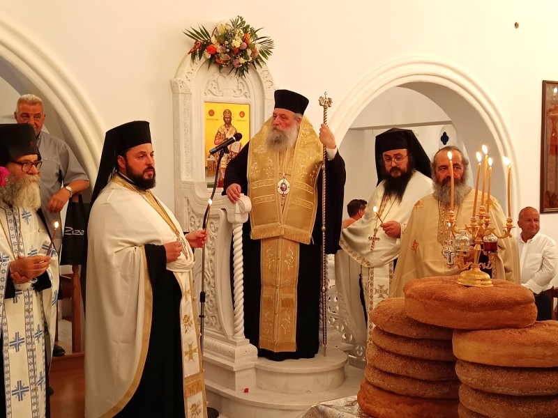 Ο Εσπερινός του Αγίου Αθανασίου του Παρίου στη γενέτειρά του
