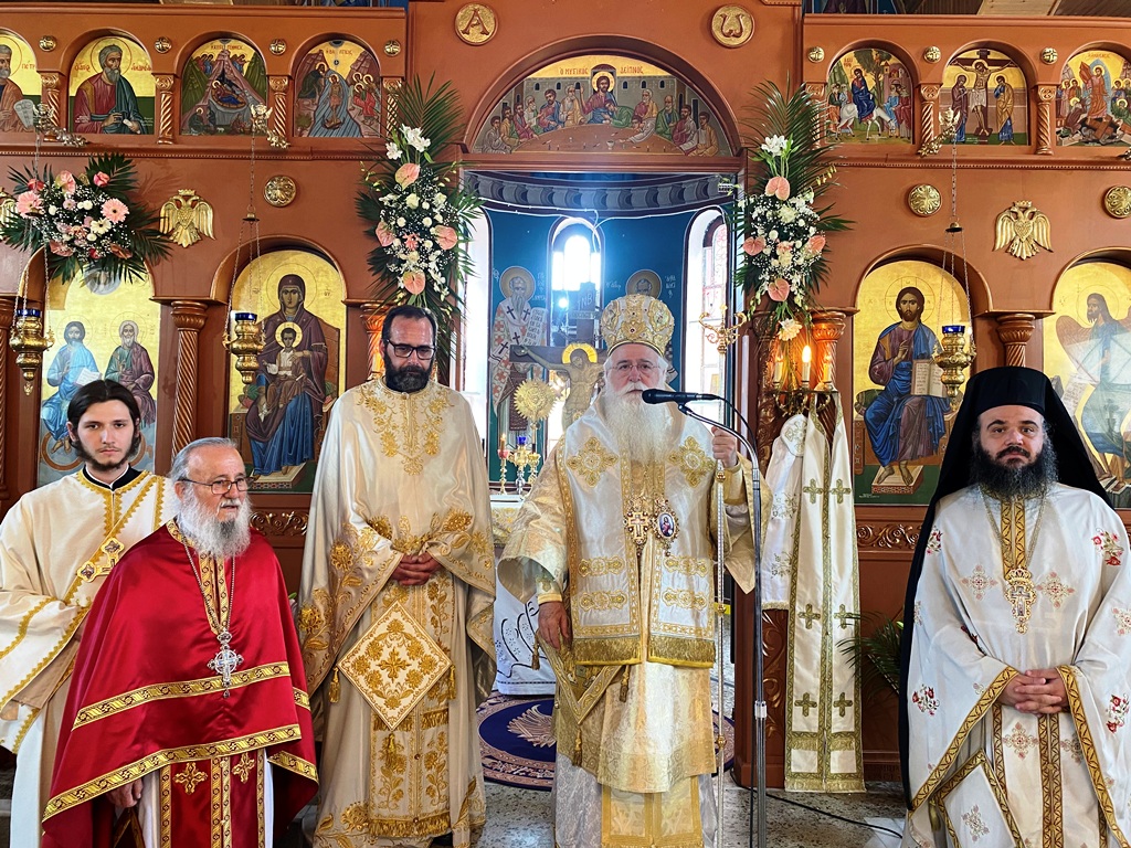 Δημητριάδος Ιγνάτιος:«Η Εκκλησία είναι έργο του Αγίου Πνεύματος» – Χειροθεσία Οικονόμου στην Αγία Τριάδα Σούρπης