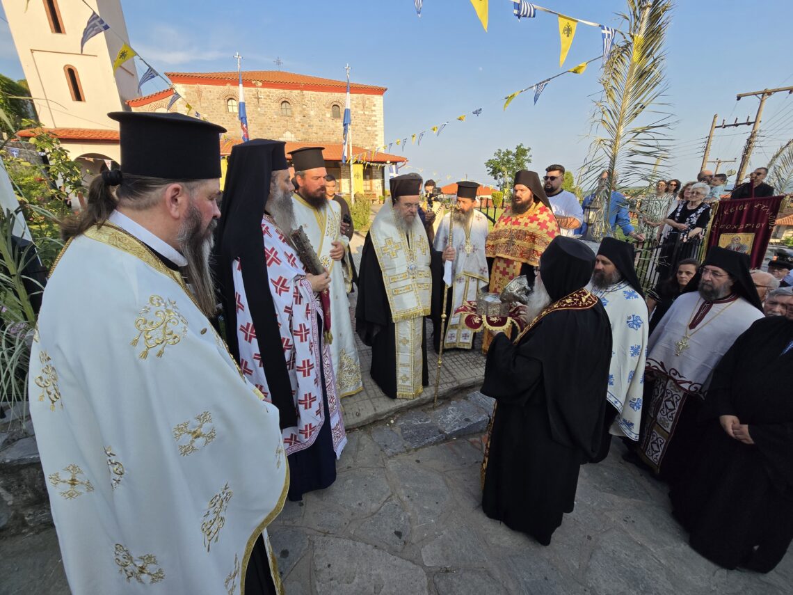 Υποδοχή Ιερών Λειψάνων της Αγίας Μεγαλομάρτυρος Βαρβάρας στα Στάγειρα Χαλκιδικής-Δείτε εδώξανά την ΑΠΕΥΘΕΙΑΣ ΜΕΤΑΔΟΣΗ της 4Ε
