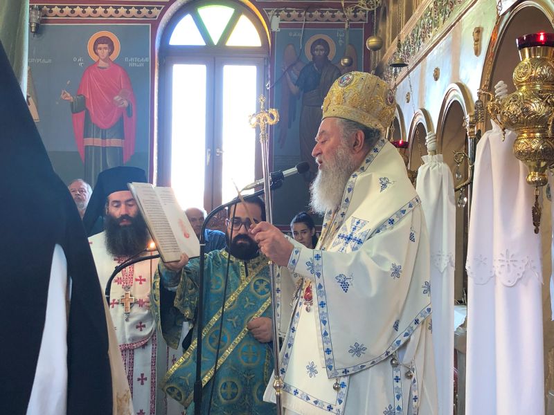 Ο Μητροπολίτης Χαλκίδος στη Γλυφάδα Διρφύων