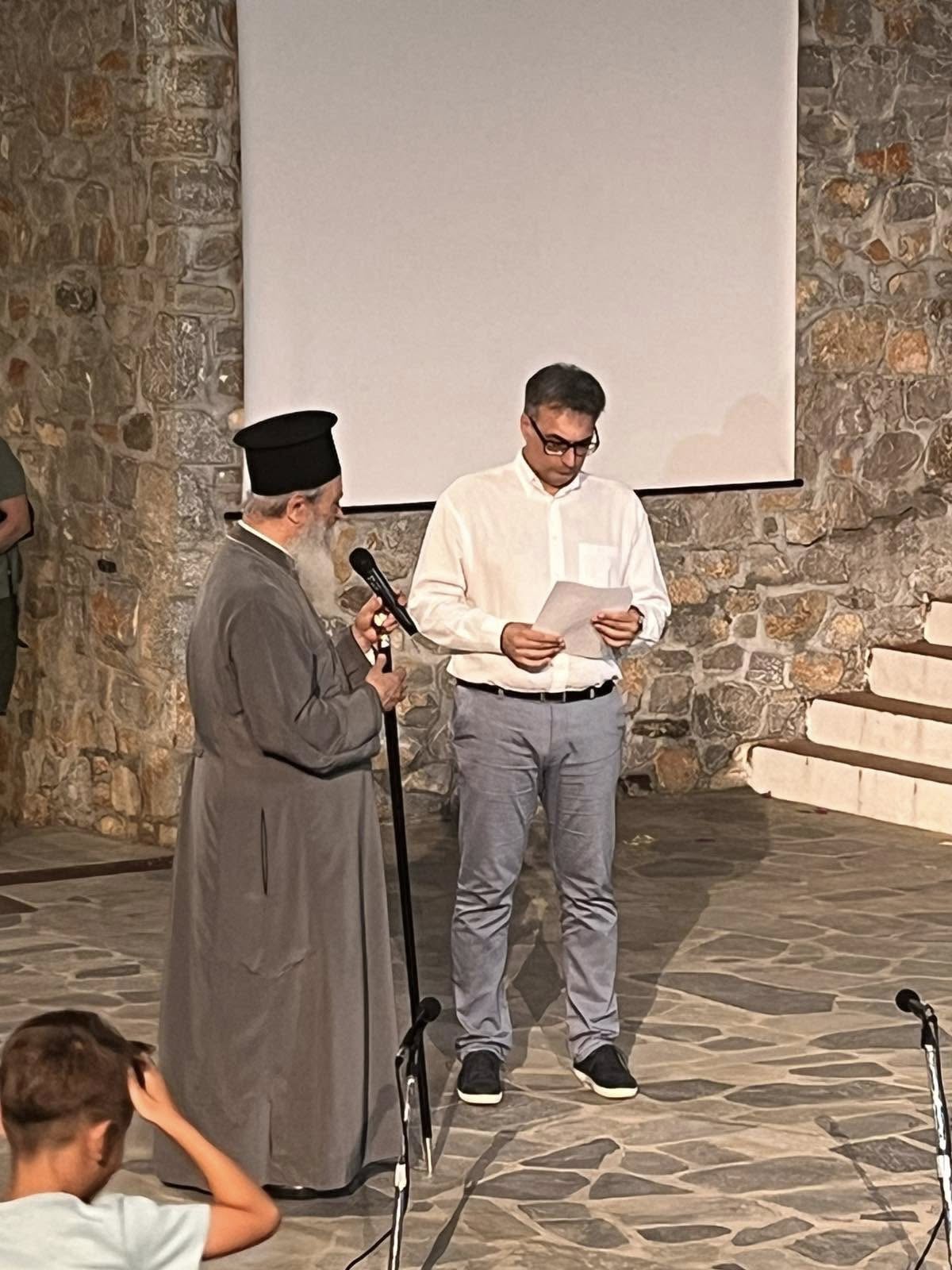 Ο Μητροπολίτης στη σχολική εορτή του Γυμνασίου Ύδρας