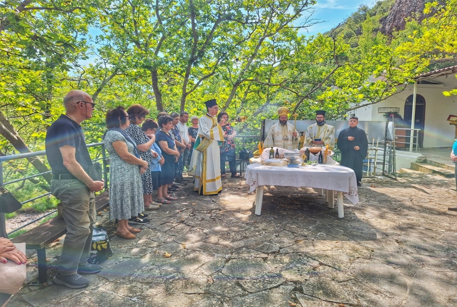 Εορτή των Αγίων Αναργύρων στην Μητρόπολη Μαρωνείας και Κομοτηνής