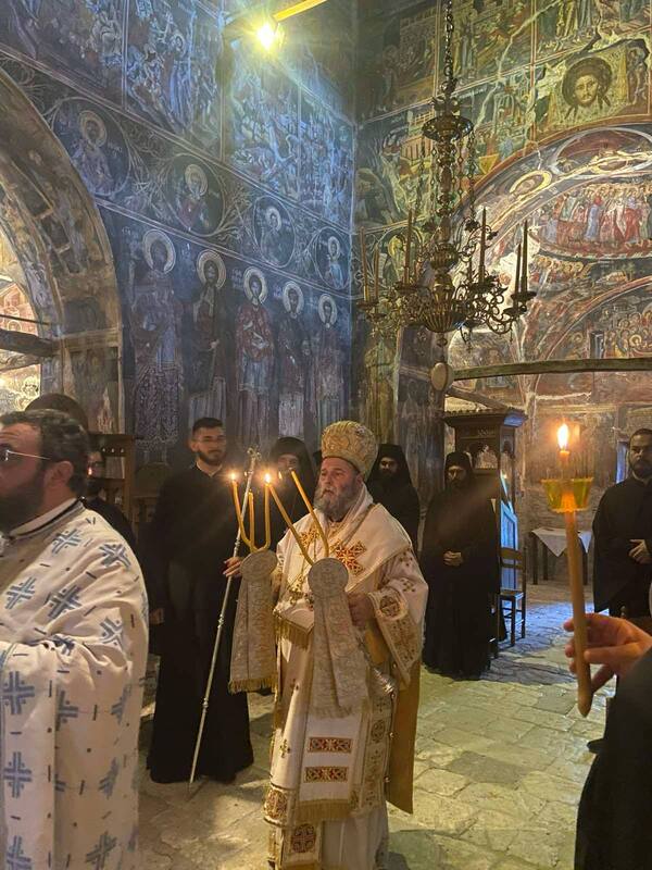 Αρχιερατική Θεία Λειτουργία στην Ι.Μ. Βελλάς