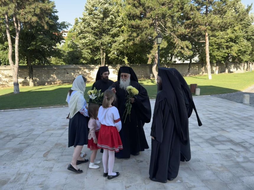 Ο Κερκύρας Νεκτάριος στην Ορθόδοξη Εκκλησία της Ρουμανίας