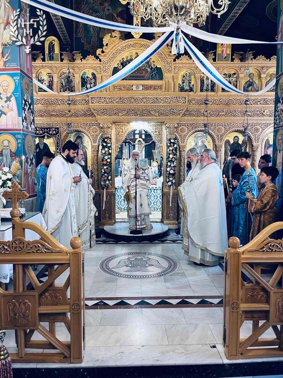 Αρχιερατική Θεία Λειτουργία στον Ι.Ν.Αγίου Κοσμά του Αιτωλού Ευόσμου