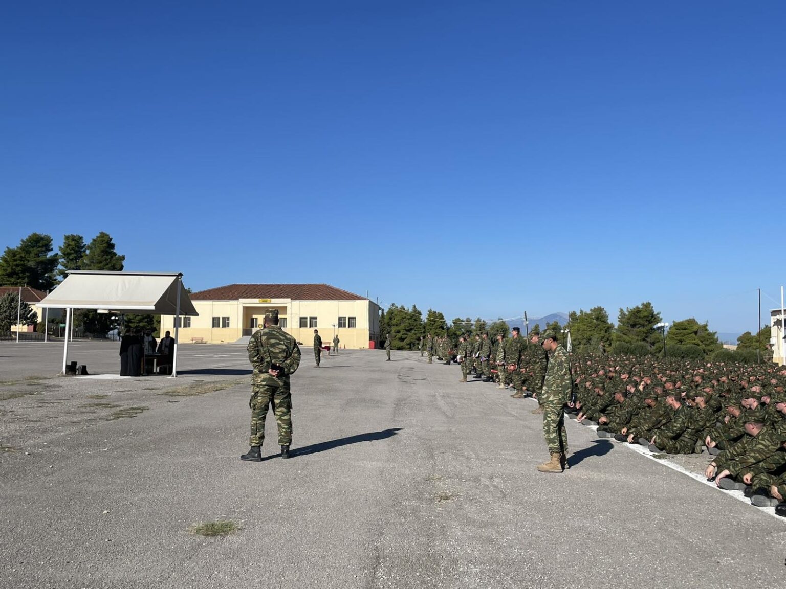Αγιασμός στο Κέντρο Εκπαιδεύσεως Πυροβολικού Θηβών