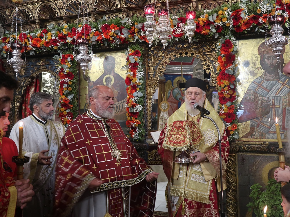 Οι Μυκόνιοι τίμησαν την ιερά μνήμη του Αγίου Νεομάρτυρος Μανουήλ, του Κρητός