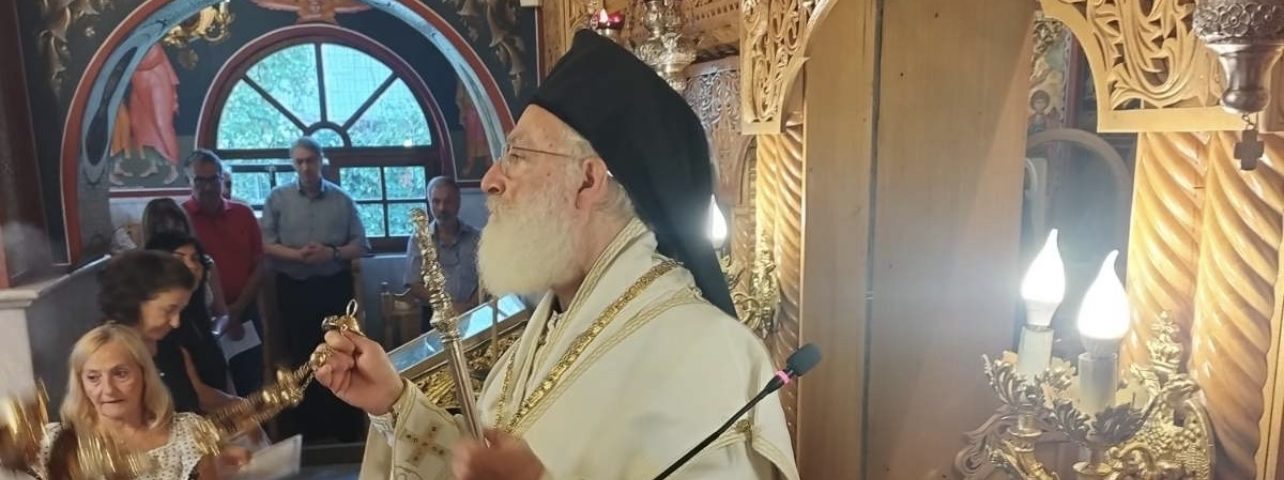 Θεία Λειτουργία στον Άγιο Νέστορα Θεσσαλονίκης από τον Μητροπολίτη Αρκαλοχωρίου