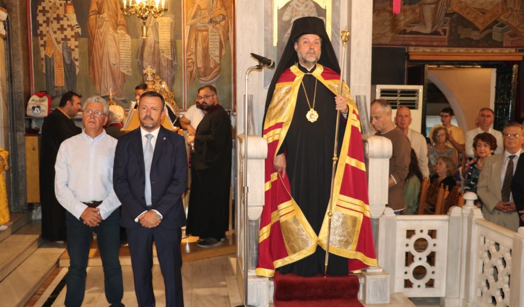Ο Μητροπολίτης Προύσης στην Παντοβασίλισσα της Ραφήνας