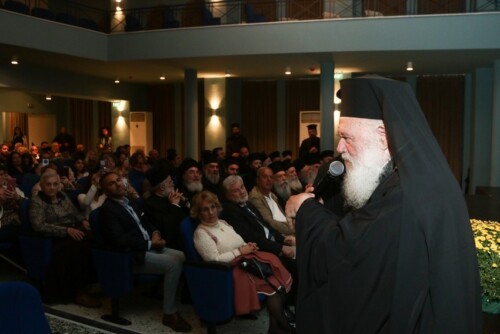 Εξιτήριο για τον Αρχιεπίσκοπο: “Είμαι καλά”