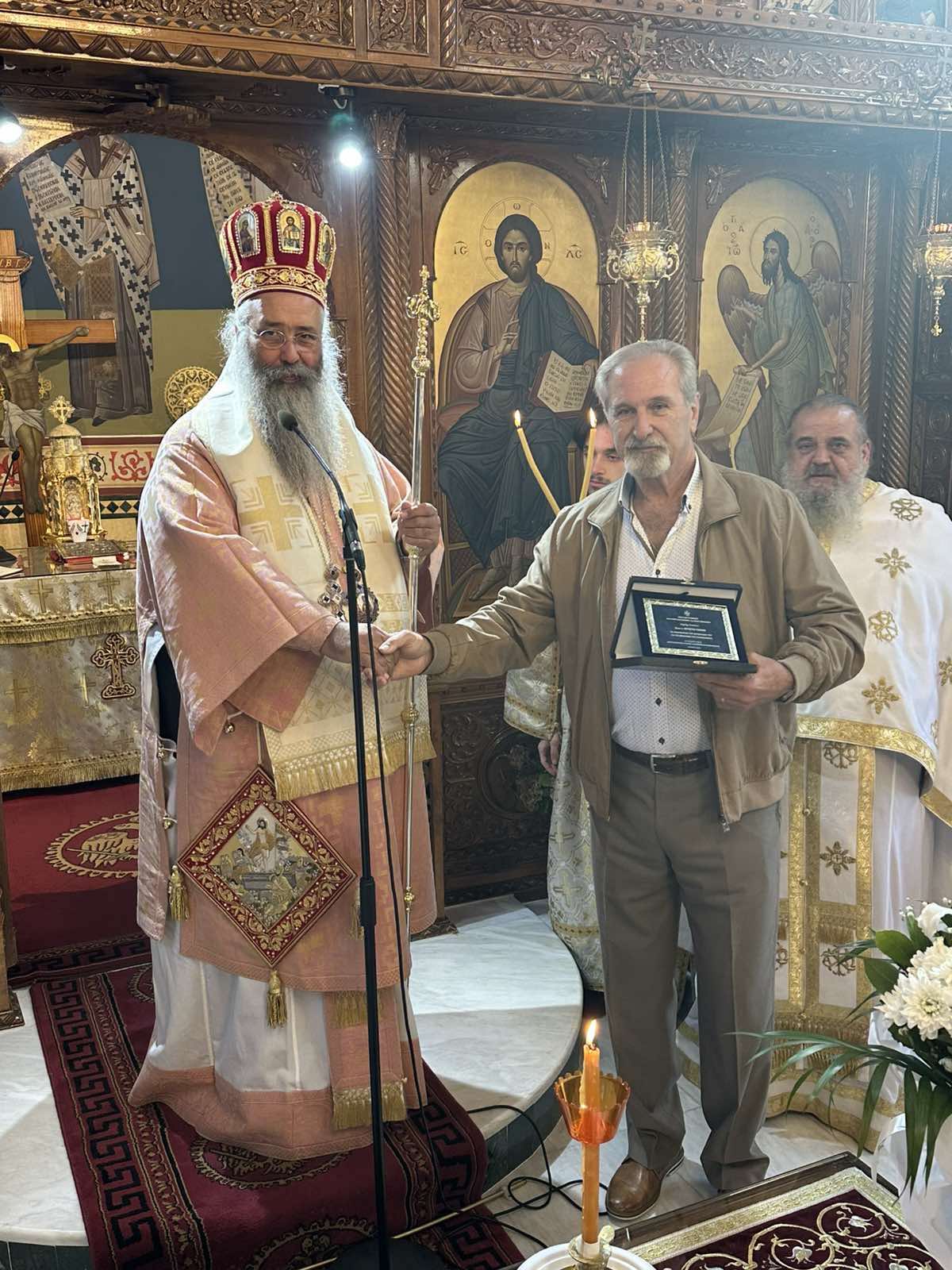 Τιμητική διάκριση από τον Μητροπολίτη Κίτρους Γεώργιο σε ομογενή ευεργέτη με καταγωγή από το Ελατοχώρι