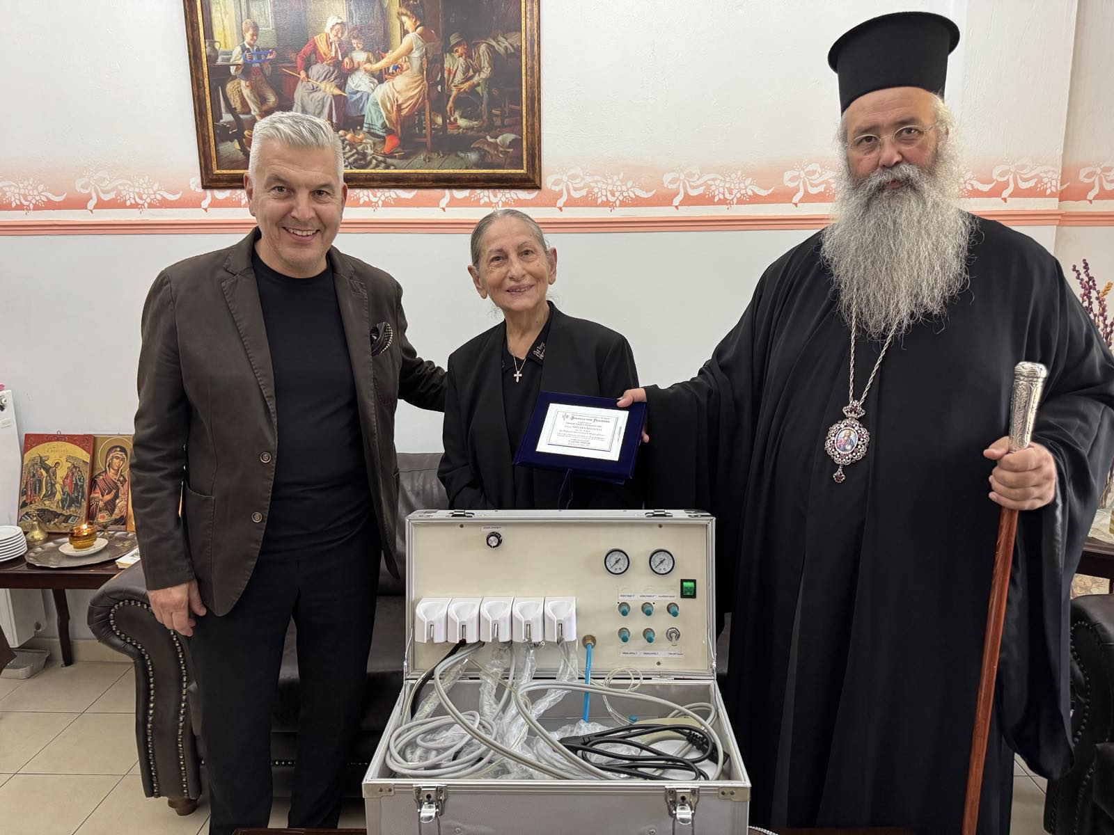 Συγκινητική προσφορά στο Εκκλησιαστικό Γηροκομείο της Ιεράς Μητροπόλεως Κίτρους