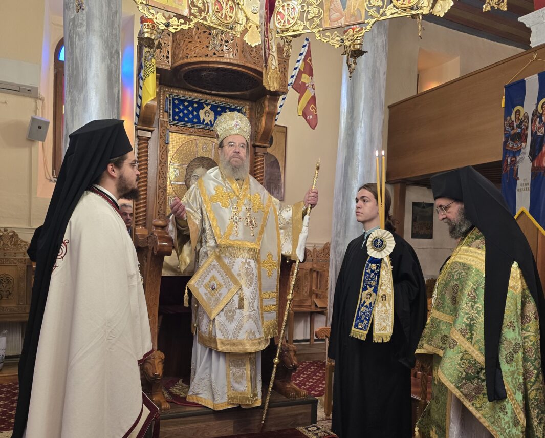 Ο Μητροπολίτης Ιερισσού στον Ι.Ν. Παμμεγίστων Ταξιαρχών Σανών