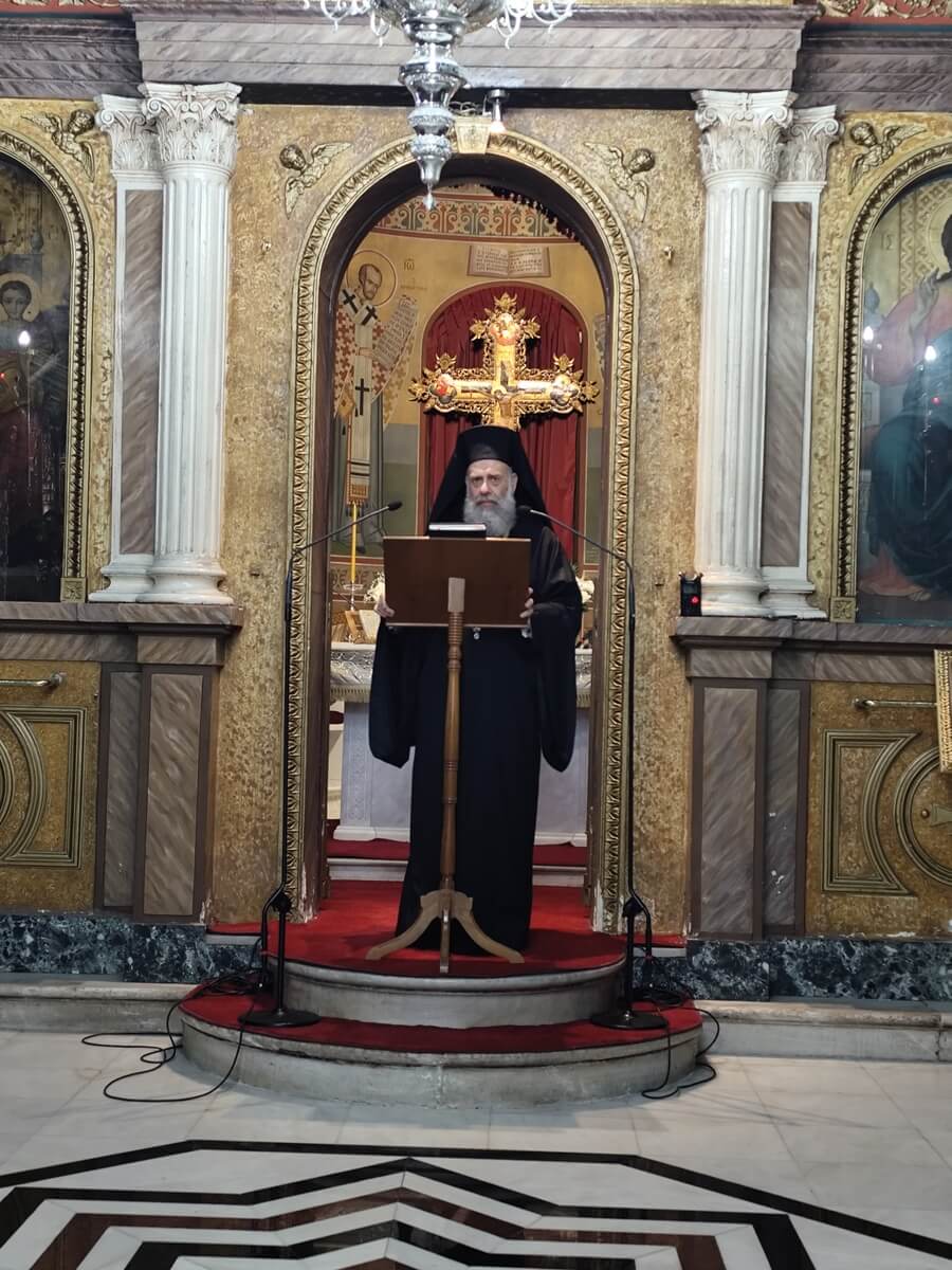 Ιερά έναρξις των εσπερινών κηρυγμάτων υπό του  Μητροπολίτου Θεσσαλιώτιδος