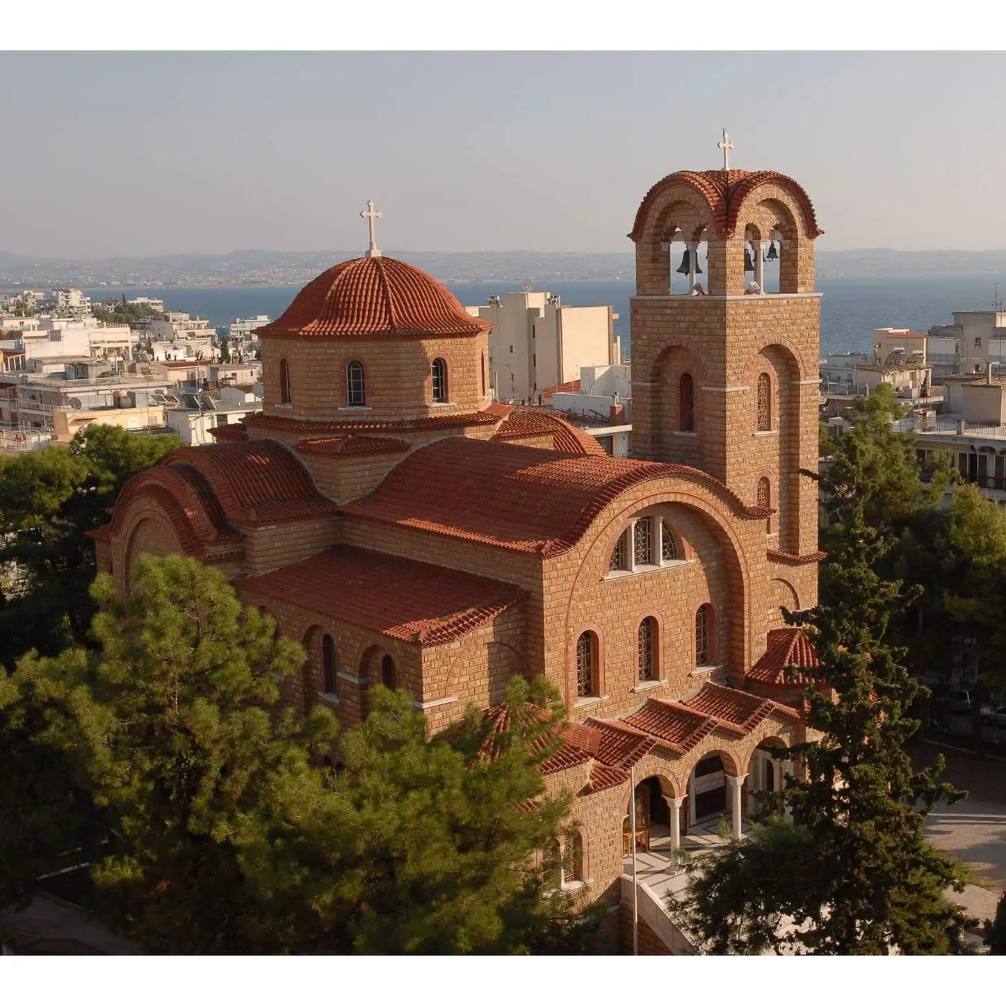 Υποδοχή τμήματος της καρδιάς του Αγίου Λουκά στον Ι.Κ.Ν. Αγίου Νικολάου Καλαμαριάς που πανηγυρίζει- ΑΠΕΥΘΕΙΑΣ ΜΕΤΑΔΟΣΕΙΣ από την 4Ε