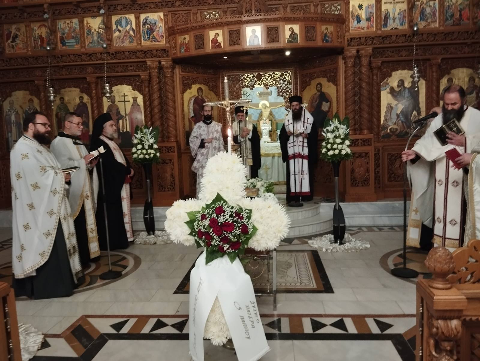 Τελέσθηκε η Εξόδιος Ακολουθία του πατρός του Επισκόπου Μπούνιας