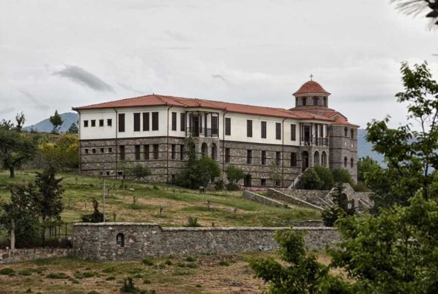 Ιερά Αγρυπνία στην Ι.Μ. Οσίου Μαξίμου του Καυσοκαλύβη Παπικίου Όρους