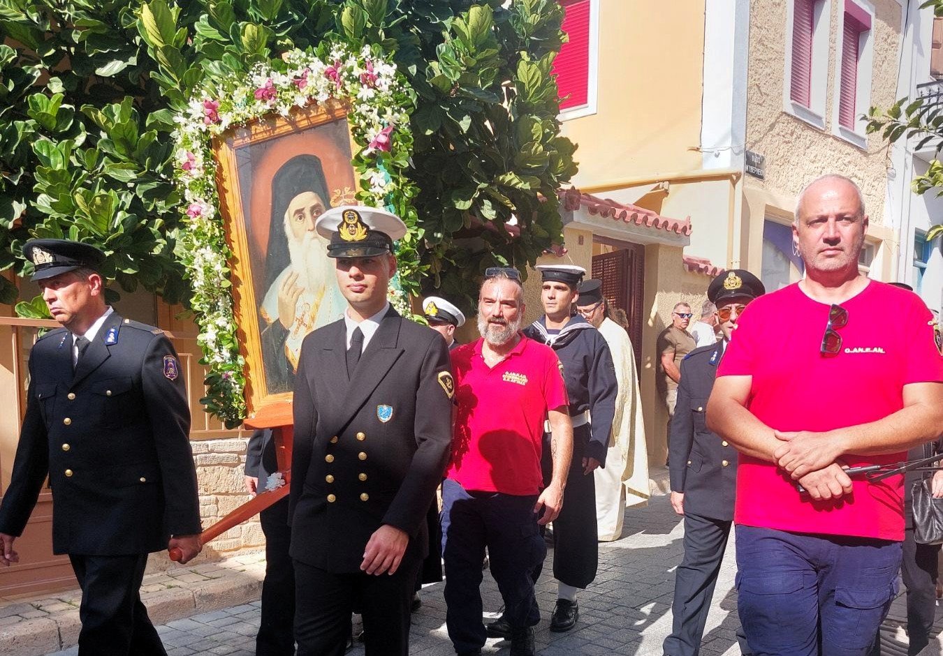 Η Αίγινα τίμησε με λαμπρότητα τον Άγιο Νεκτάριο