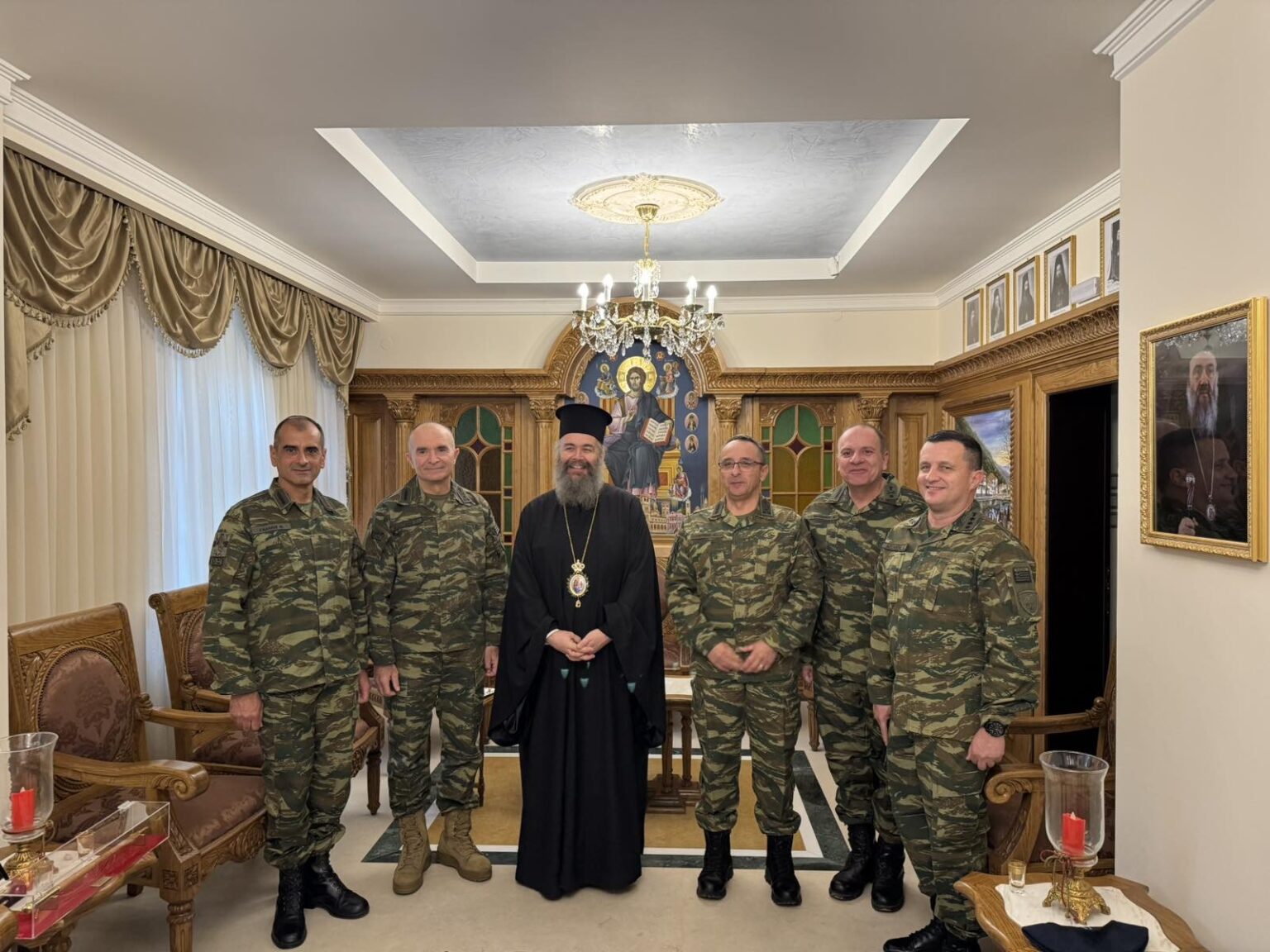 Εθιμοτυπική επίσκεψη του Αρχηγού ΓΕΣ Αντιστρατήγου Γεωργίου Κωστίδη στον Μητροπολίτη Φλωρίνης