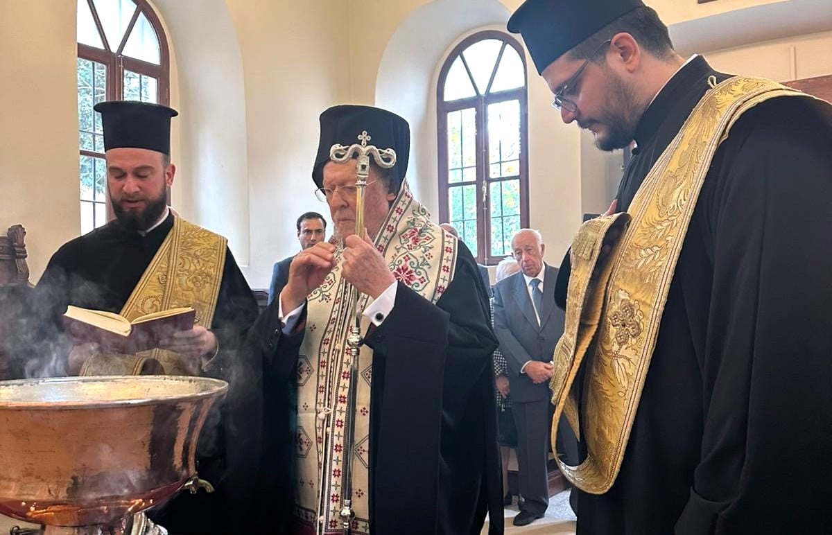 Ο Οικουμενικός Πατριάρχης τέλεσε τα Εγκαίνια Ι. Κοιμητηριού Ναού στα Θεραπειά της Πόλεως