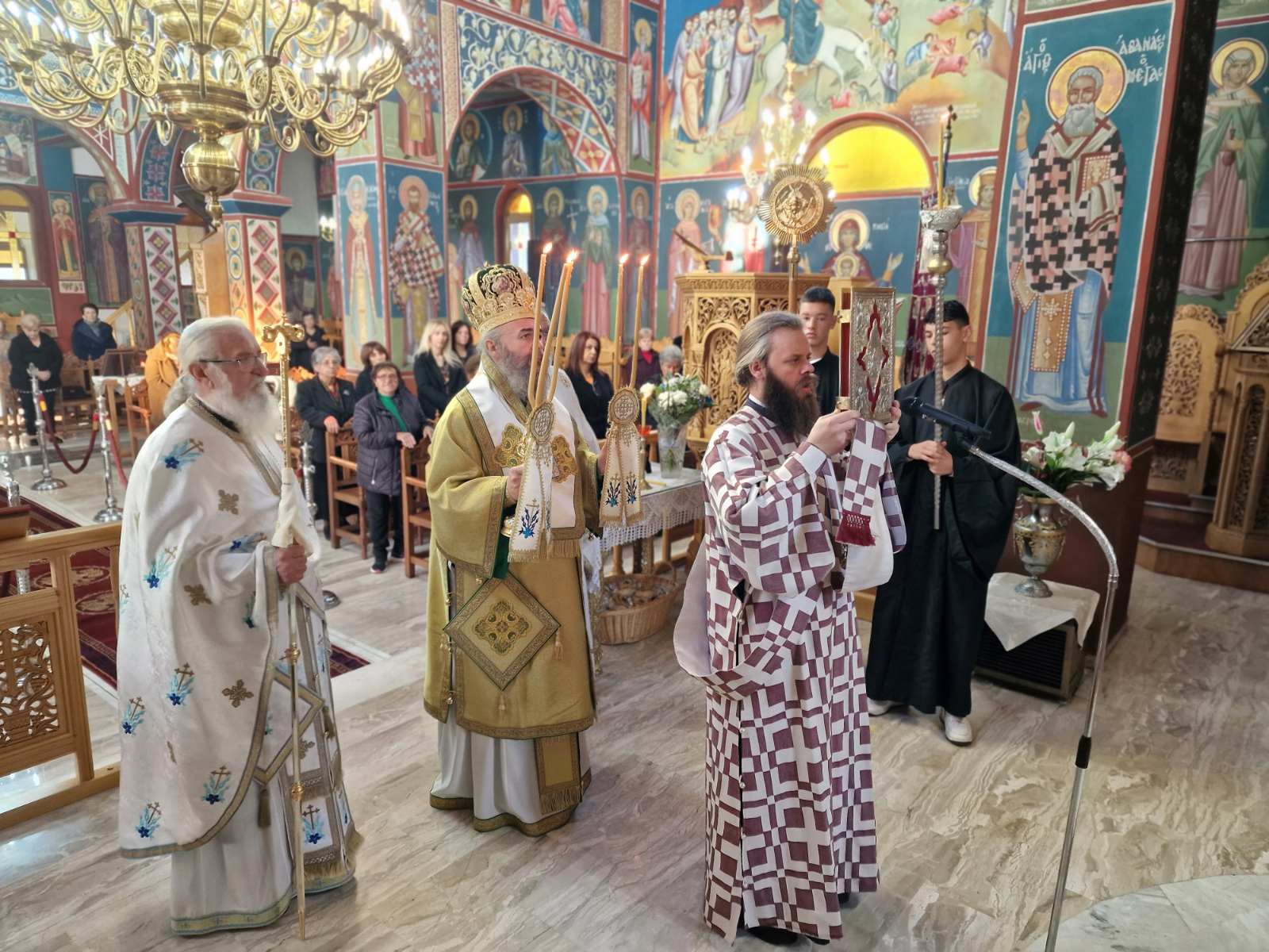 Μητροπολίτης Φλωρίνης Ειρηναίος: “O δρόμος προς τα Χριστούγεννα αρχίζει από την καρδιά”