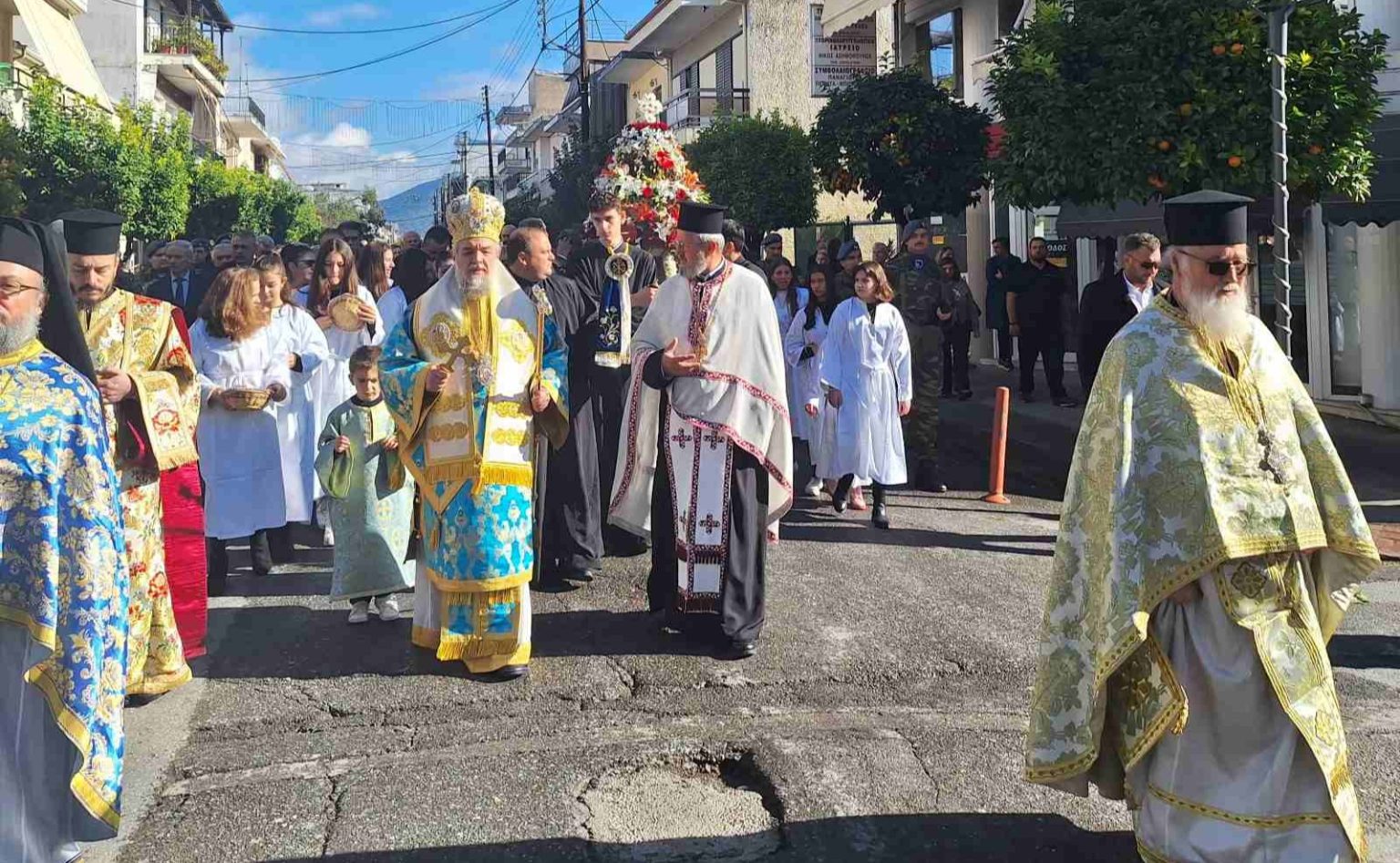 Με λαμπρότητα η πανήγυρη του Μητροπολιτικού Ιερού Ναού Αγίου Νικολάου Μεγαλοπόλεως
