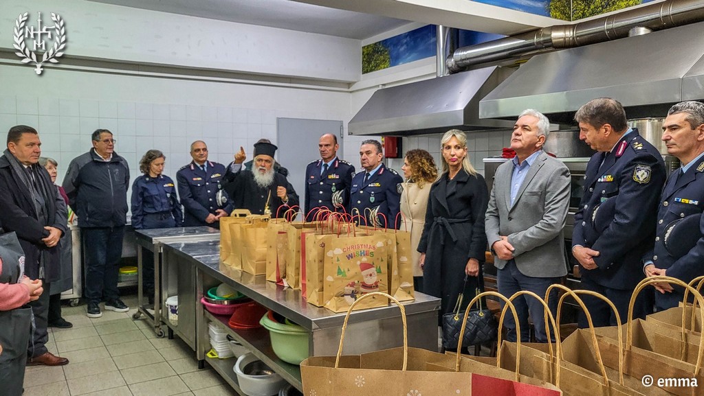 Δέματα Αγάπης στην Αυλή του Αγίου Αθανασίου Ευόσμου