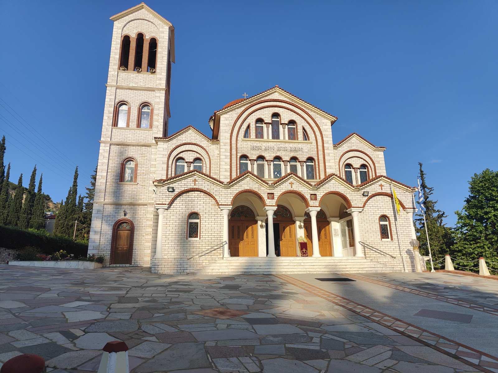 Η Θεία Λειτουργία των Χριστουγέννων σε ΑΠΕΥΘΕΙΑΣ ΜΕΤΑΔΟΣΗ από την 4Ε