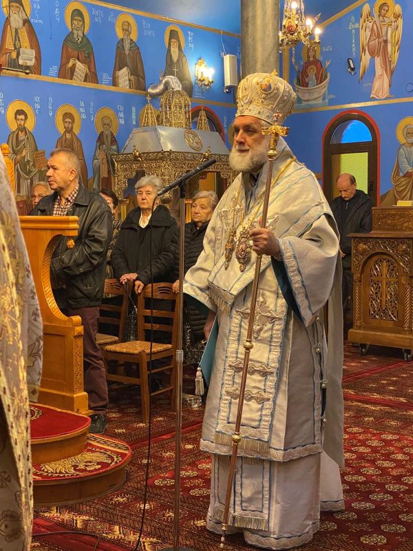 Ο Επίσκοπος Σκοπέλου στην Αγία Σοφία Ξυρόβρυσης Χαλκίδος