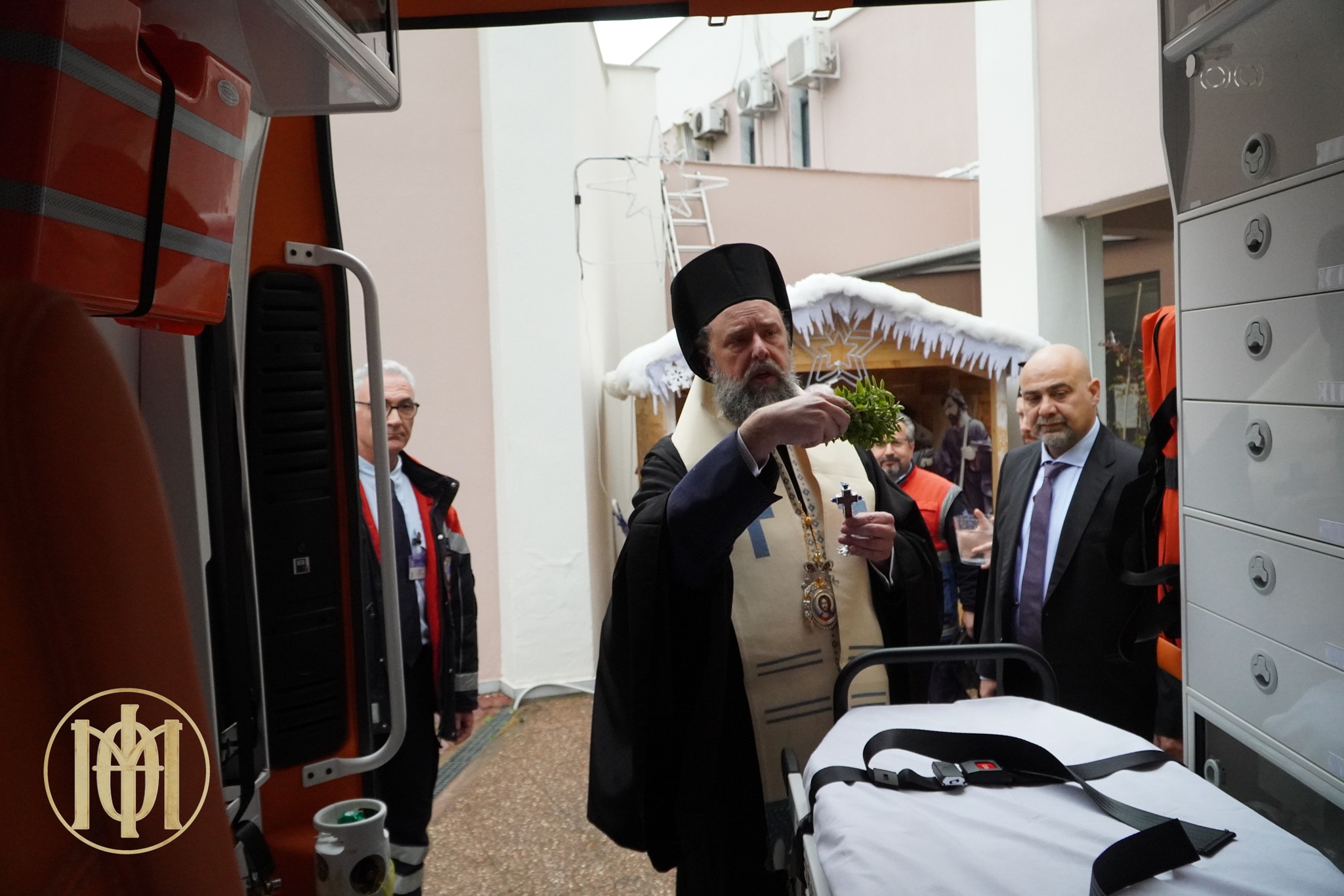 Μητρόπολη Θεσσαλονίκης : Τέλεση Αγιασμού – Παράδοση ασθενοφόρου στο Ε.Κ.Α.Β.