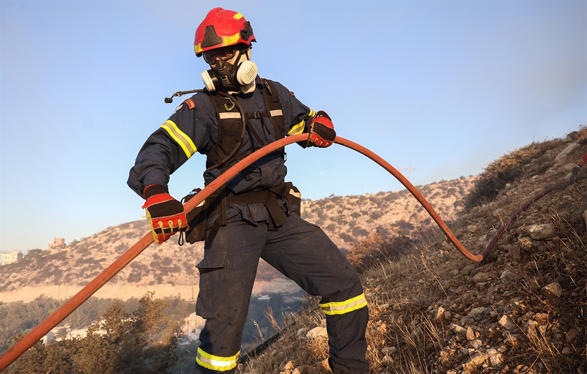 Το Πυροσβεστικό Σώμα τιμά τους προστάτες του Αγίους Τρεις Παίδες εν Καμίνω