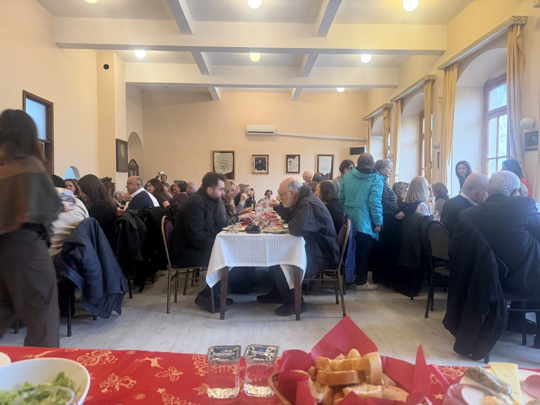 Το Χριστουγεννιάτικο γεύμα της Φιλοπτώχου Αδελφότητας Βλάγκας