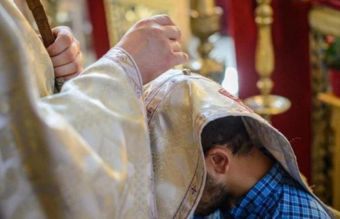 Μητρόπολη Σύμης  : Ιερά εξομολόγηση την Παρασκευή