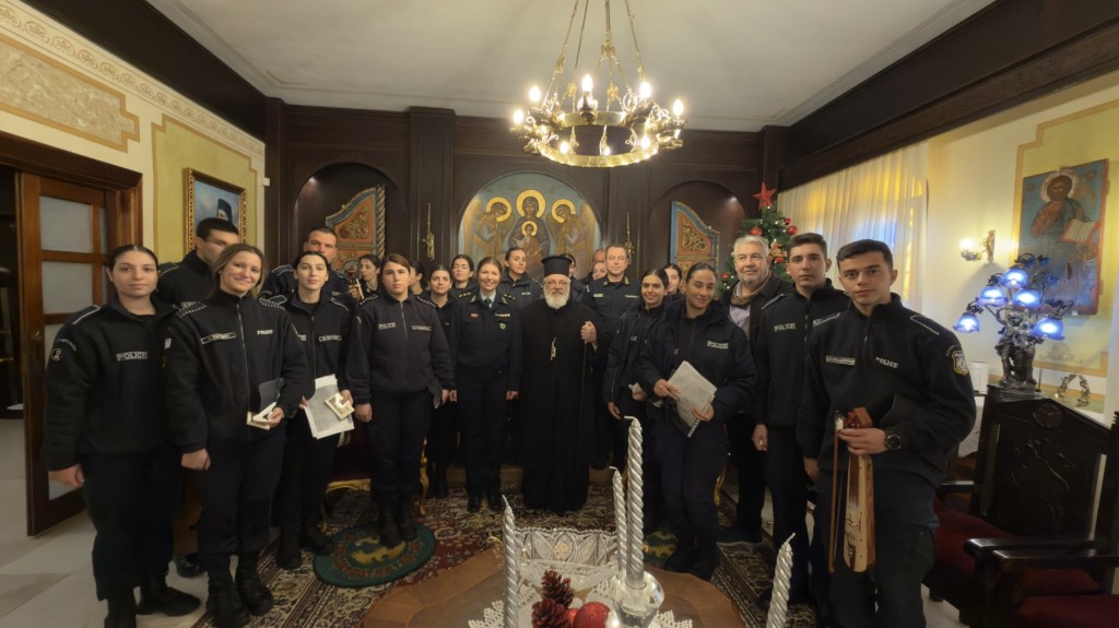 Προεορτίως…κάλαντα στον Μητροπολίτη Διδυμοτείχου Δαμασκηνό