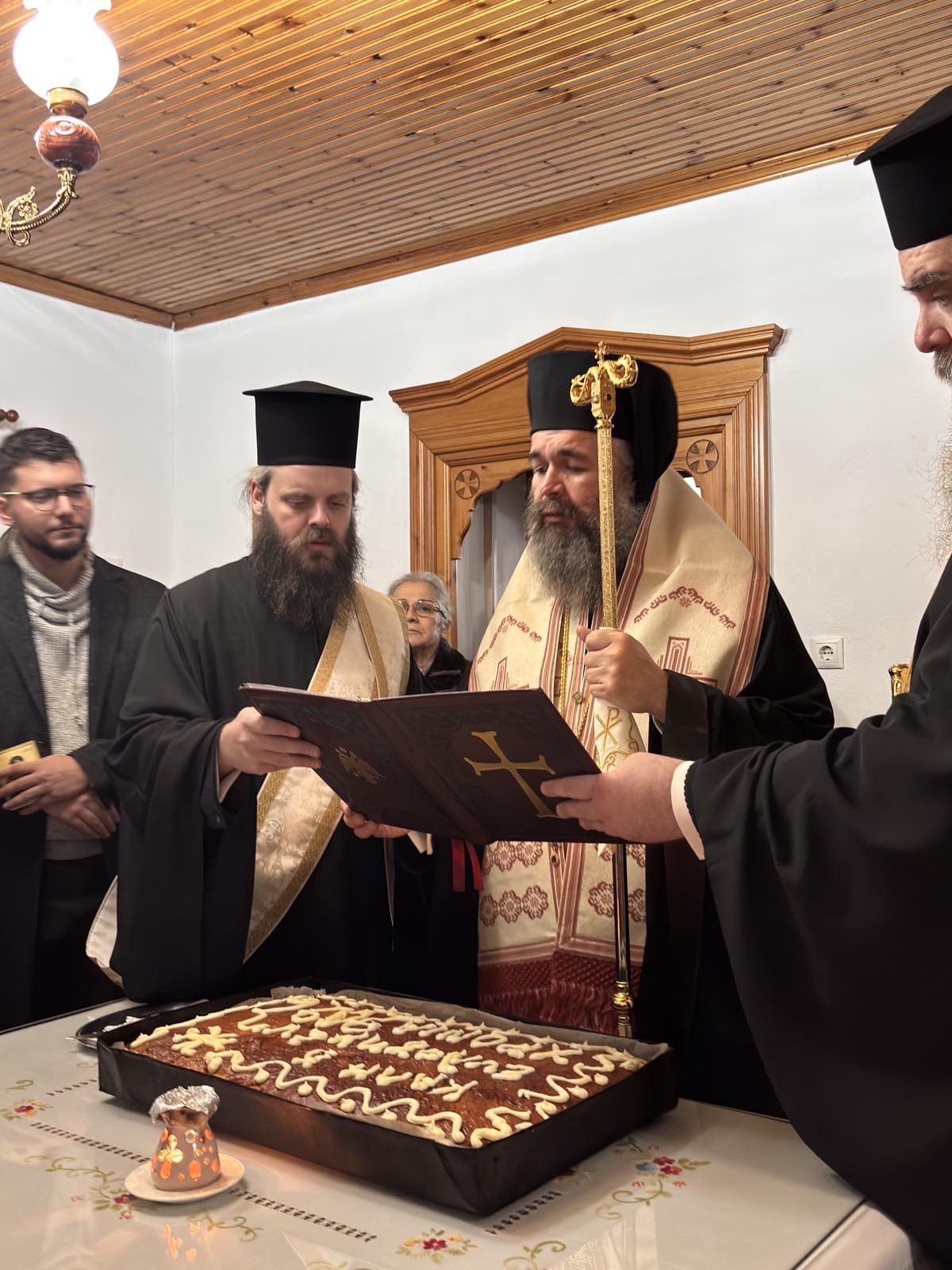 «Κοπή Πρωτοχρονιάτικης Βασιλόπιτας στην Ιερά Μονή Αγίου Μάρκου και στο Αυγουστίνειο Γηροκομείο Φλώρινας»